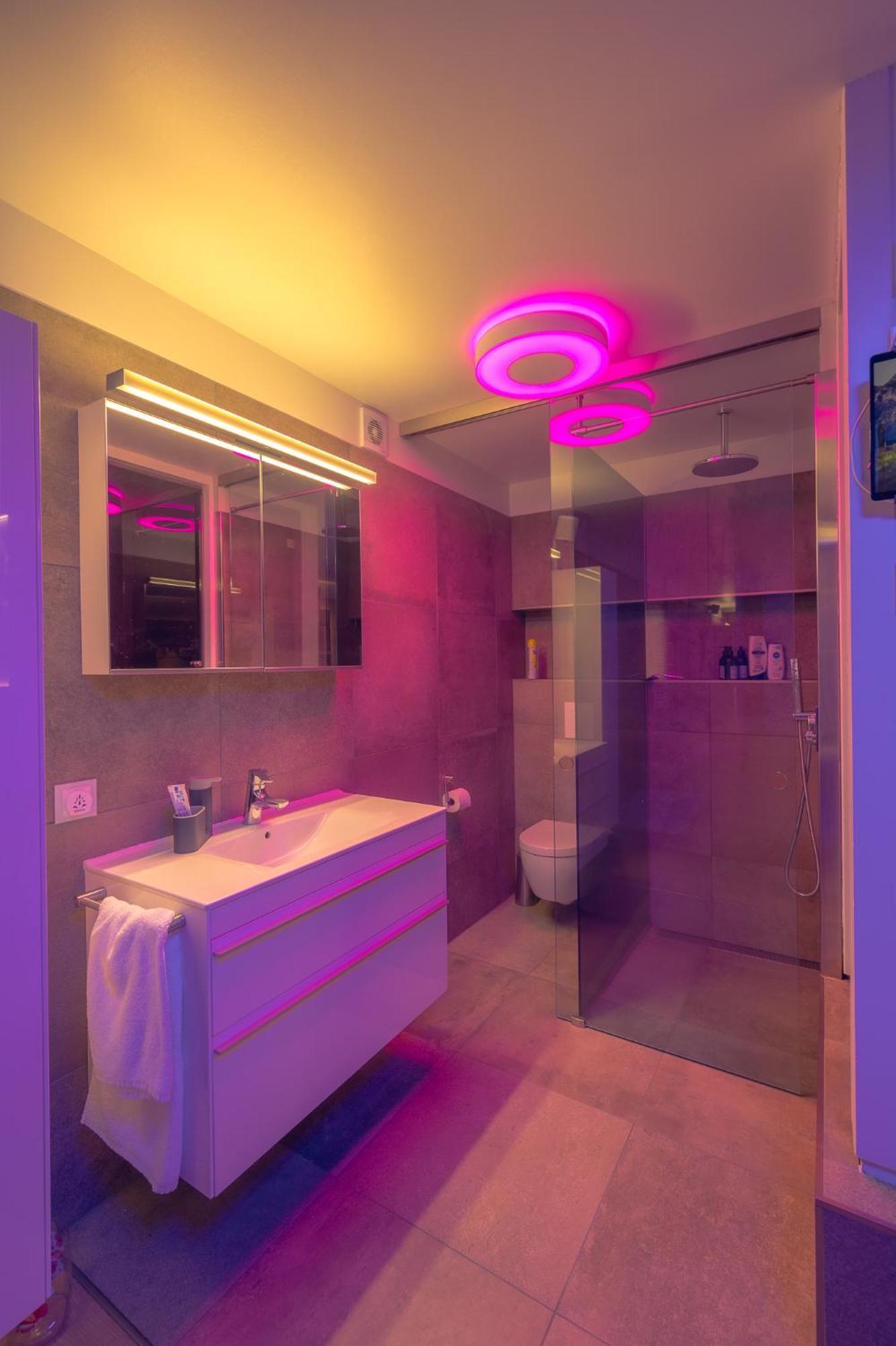 Smart Luxury - Private Gym, Hot Tub & Sauna Keflavík Esterno foto