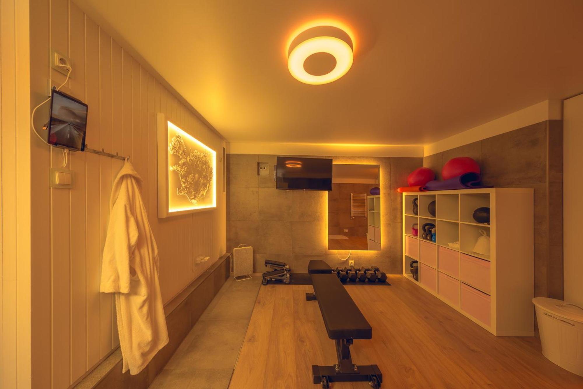 Smart Luxury - Private Gym, Hot Tub & Sauna Keflavík Esterno foto